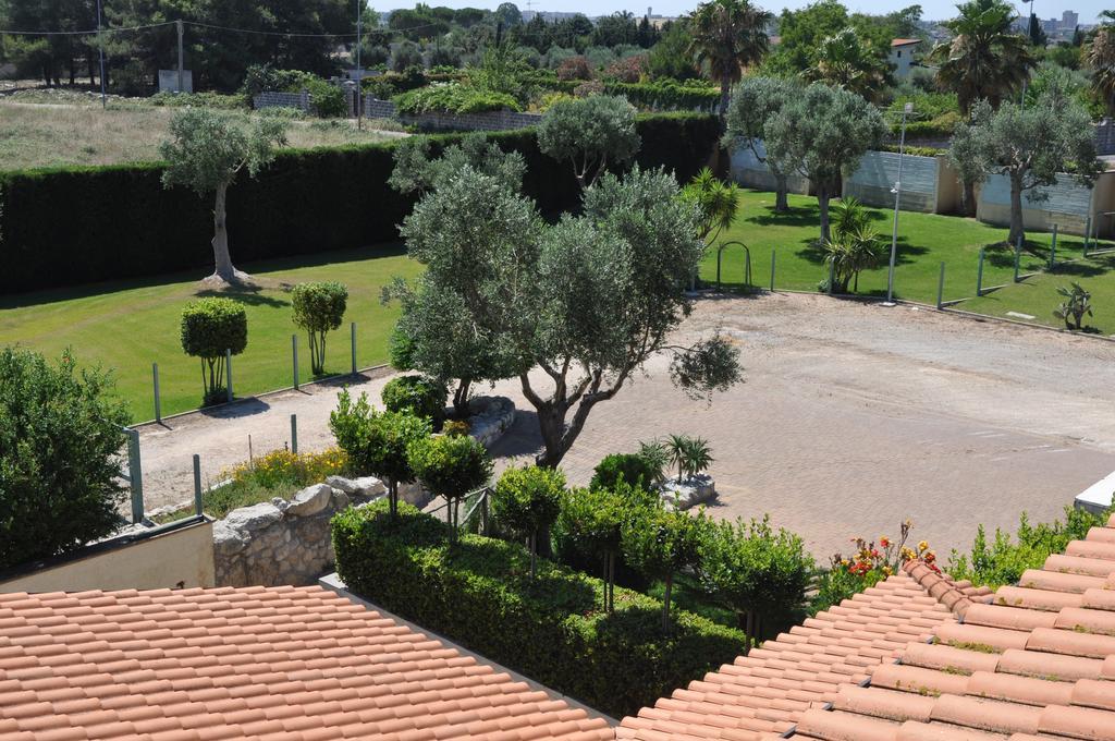 Bed & Breakfast Giardini Di Marzo Lecce Extérieur photo